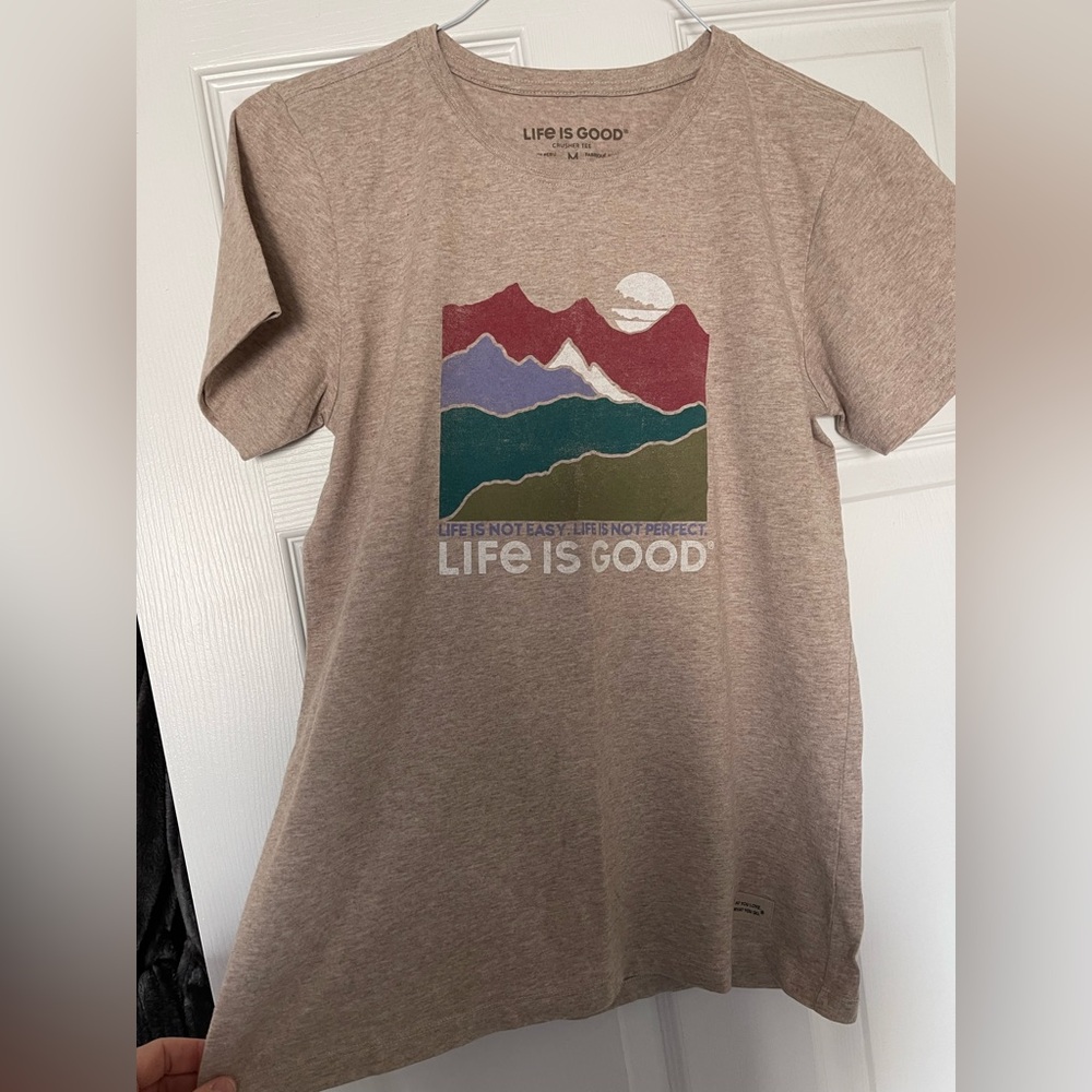 Life Is Good women’s tee. Size medium.